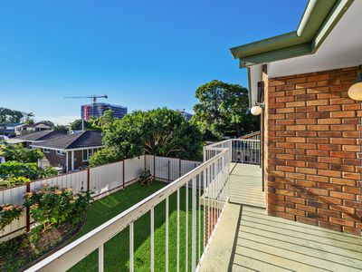 6 / 95 Charlotte Street, Wynnum