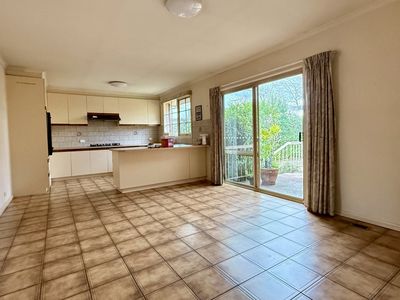 10 Bennett Street, Deepdene