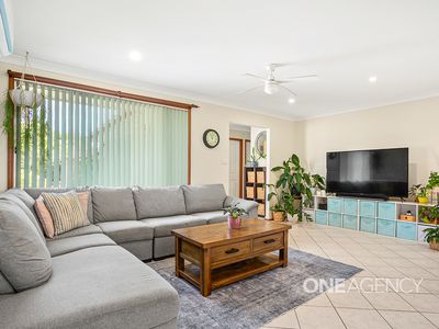5 / 6 Macleay Place, Albion Park