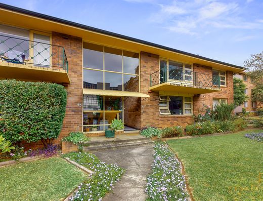 Updated 1 bedroom unit