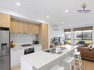 155 Tom Roberts Parade, Point Cook