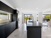 168 Rio Vista Boulevard, Broadbeach Waters
