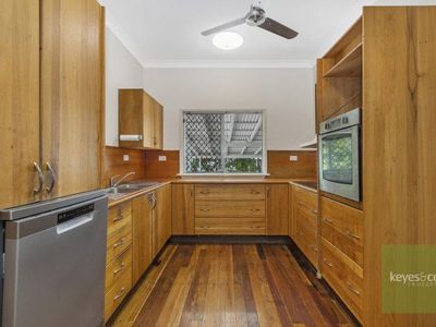 11 Tomkins Street, Cluden