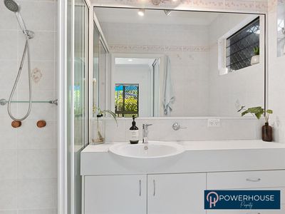 28 Maple Street, Holloways Beach