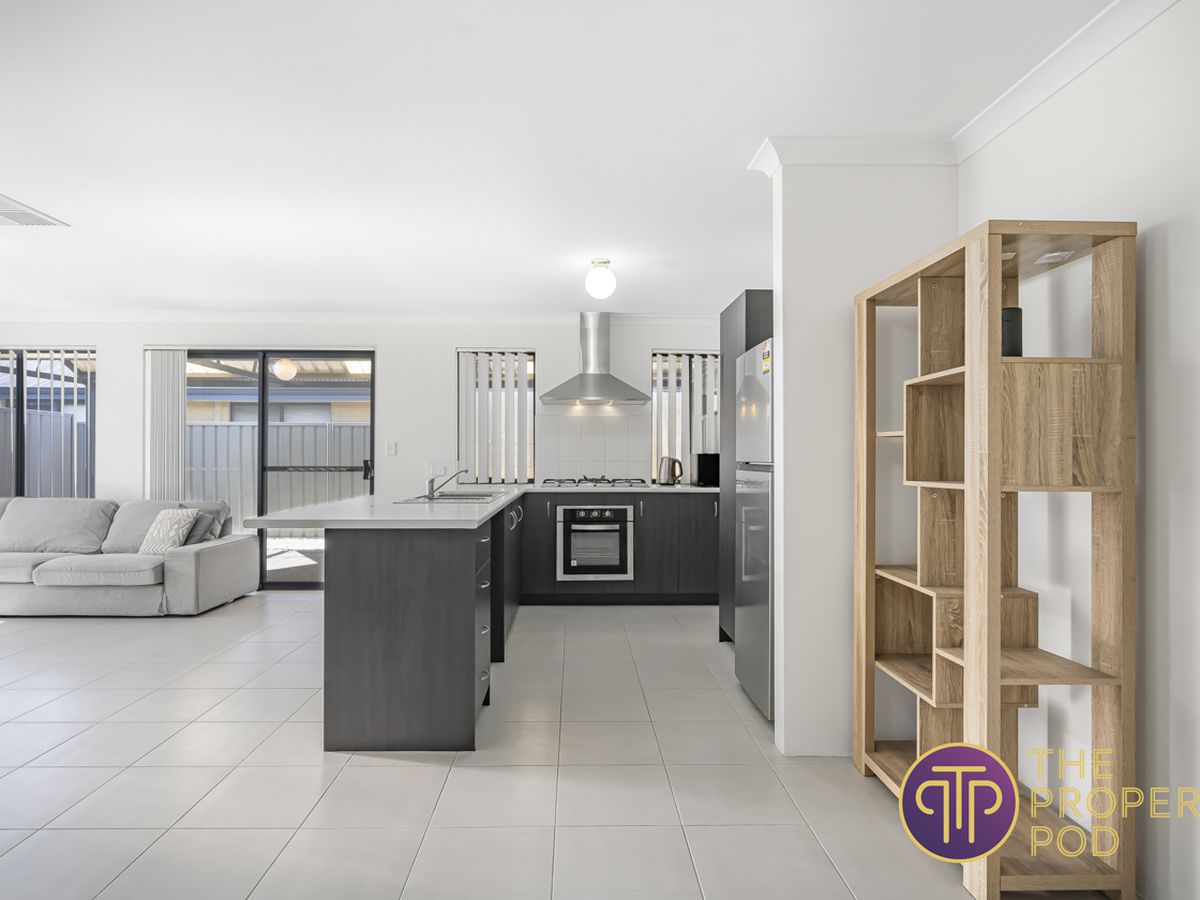 24 Sorbonne Turn, Aubin Grove