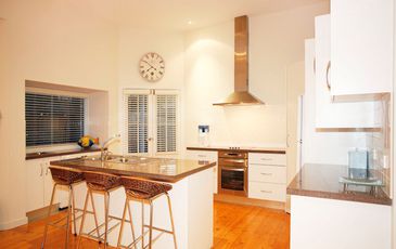 37 Stradbroke Avenue, Cowes