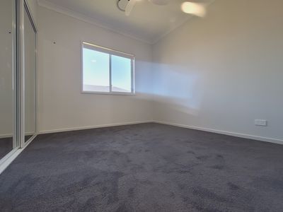 2 Glasspond Street, Chisholm