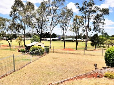 16 Lister Court, Kingaroy