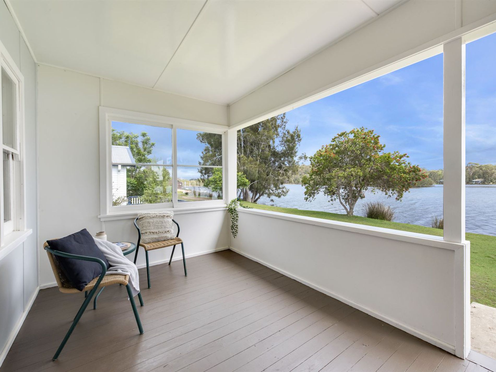 49 Carroll Avenue, Lake Conjola