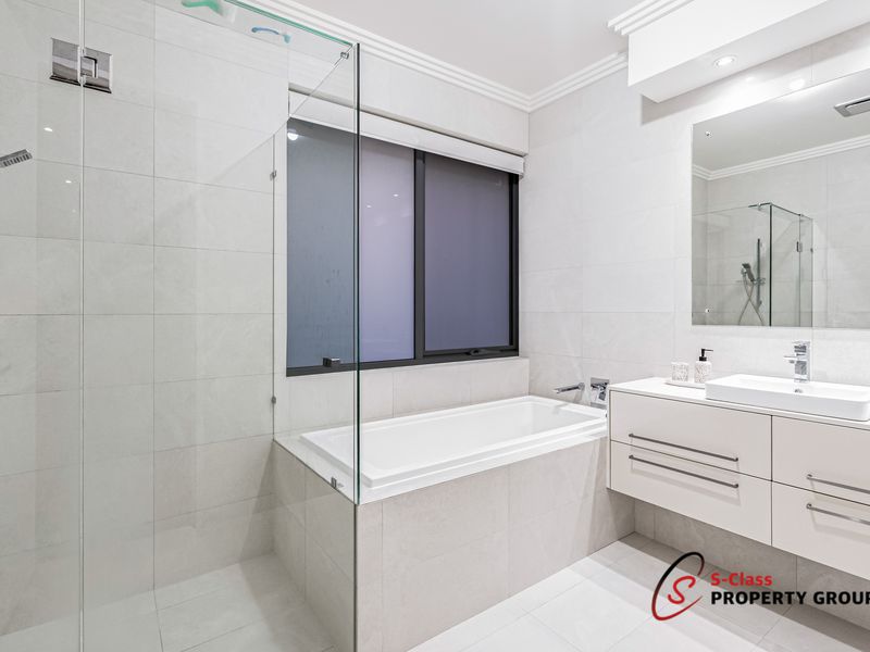 77 Hope Avenue, Salter Point