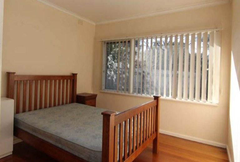 319 Blackburn Road, Mount Waverley