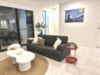 18 Mayfair Lane, Hope Island