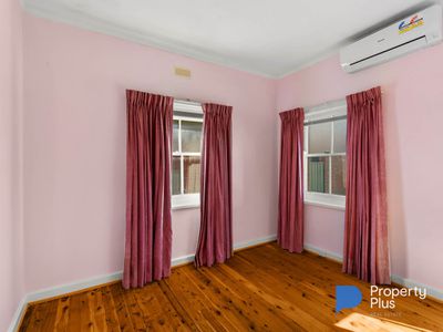 24 Churchill Avenue, Flora Hill