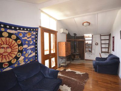 4 Freeburgh Avenue , Mount Beauty