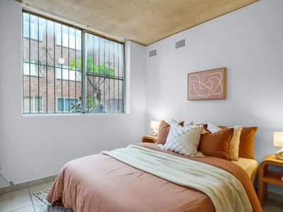 1 / 30 Barber Avenue, Eastlakes