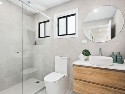 30 Felix Avenue, Horsley