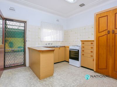 560 Woodville Road, Guildford