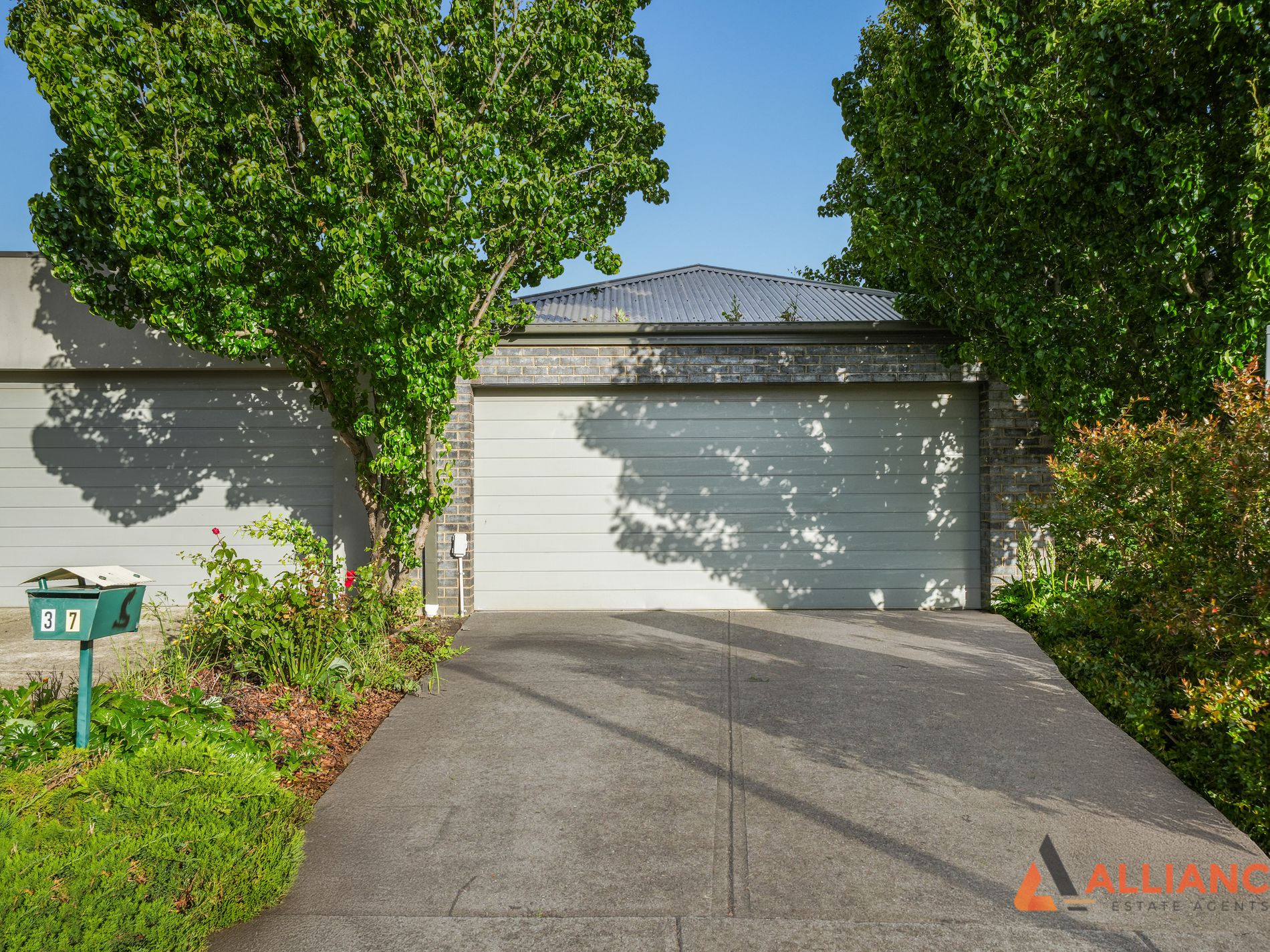 37 Kirkstead Grove, Craigieburn