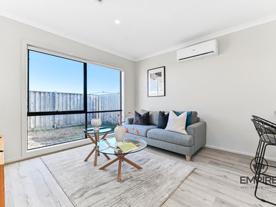 71 Picnic Avenue, Clyde North