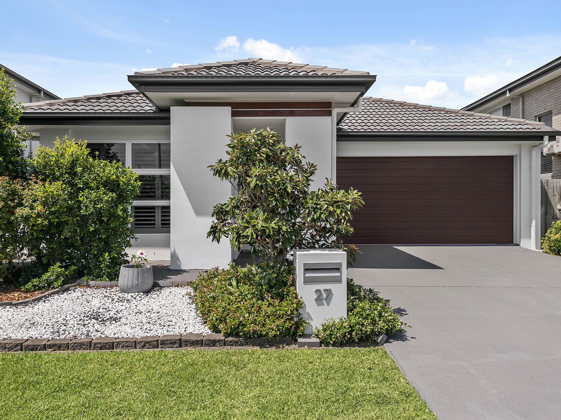 27 Comanche Street, Newport