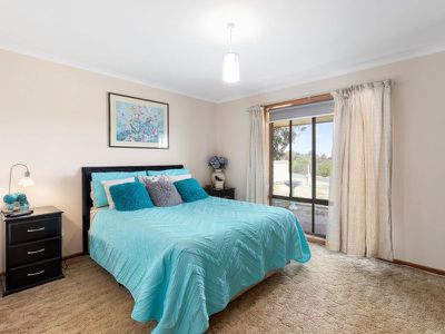 38 Parklands Tce, Beachport