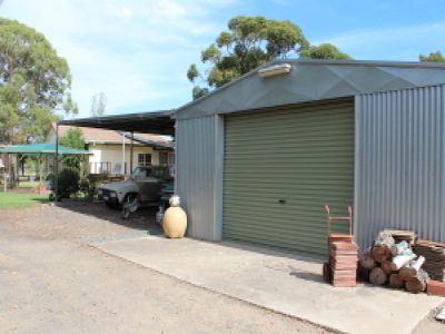 60 Parkman Avenue, Barham