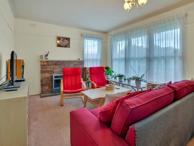 14 Charlton Crescent, Reservoir