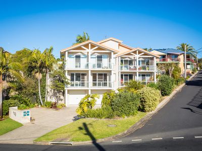 2 / 4 Montague Street, Narooma