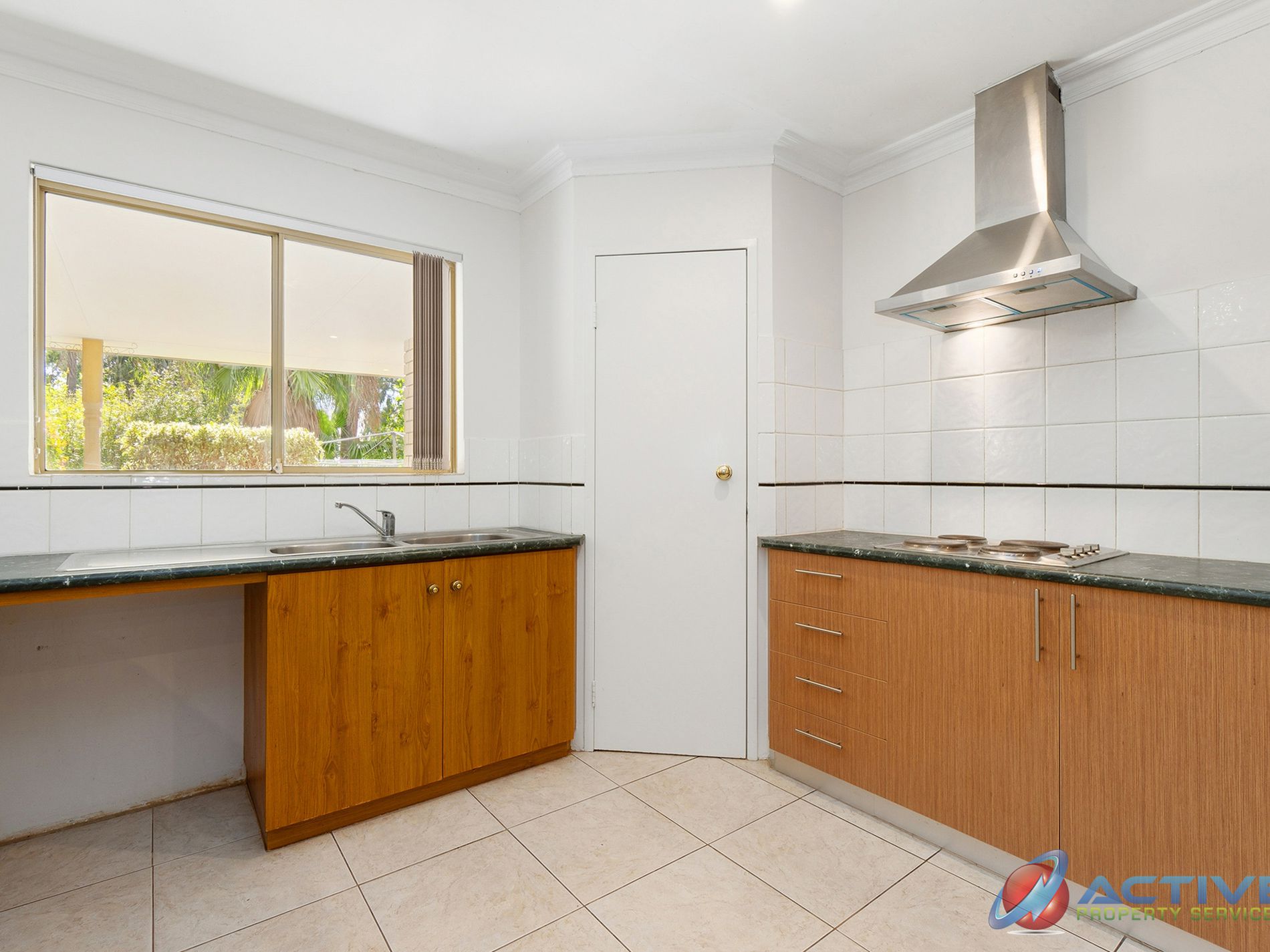 22 Coast Road, West Swan
