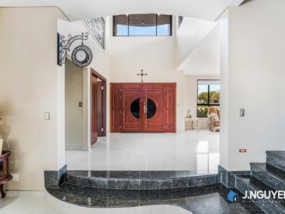 40 Oxford Street, Smithfield