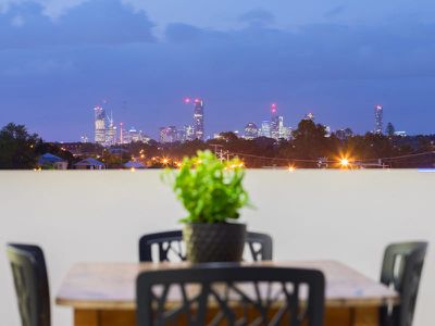 3 / 1241 Logan Road, Mount Gravatt