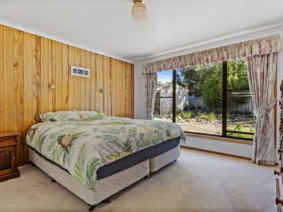 36 Cray Point Parade, Eggs And Bacon Bay