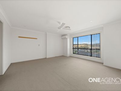 9 Lyrebird, Blackbutt