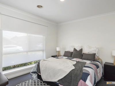 7 / 4 Paydon Way, Hampton Park