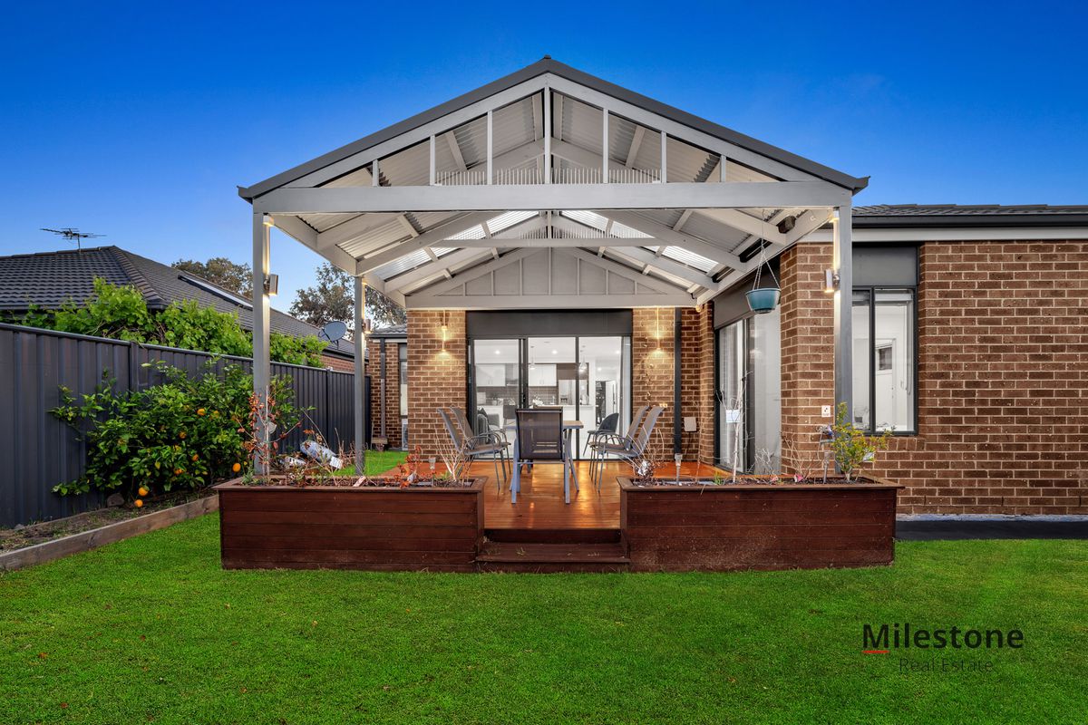 68 Sabel Drive, Cranbourne North