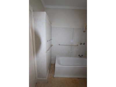 12 Clonard Avenue, Geelong West