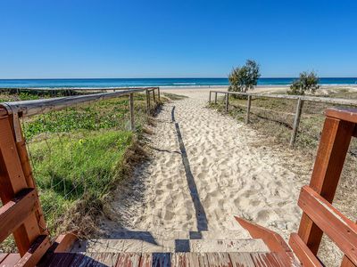 1 / 16 Montana Road , Mermaid Beach