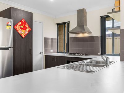 14 Prosperity Drive, Maddington