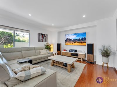 11 The Grandstand, Harrisdale