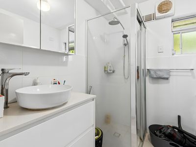 4 / 22 Chester Avenue, Dianella