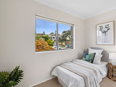 5 / 4 Darley Street East, Mona Vale