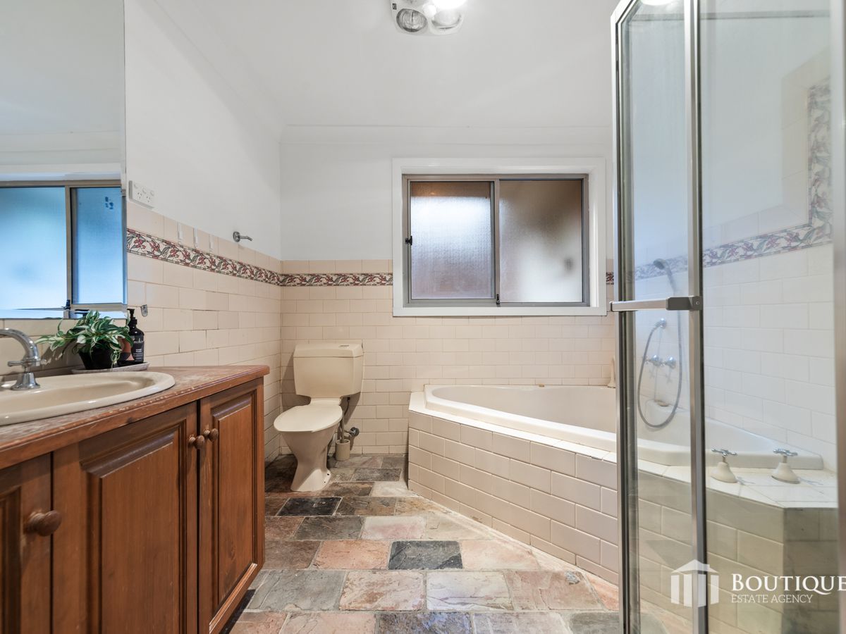 178 Outlook Drive, Dandenong North