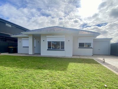 7 Singleton Avenue, Seaton