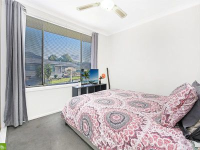 91 Blackman Parade, Unanderra
