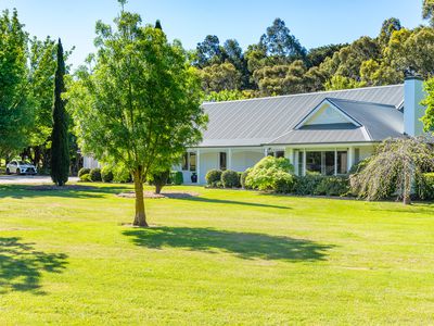 105 Manorina Way, Macedon