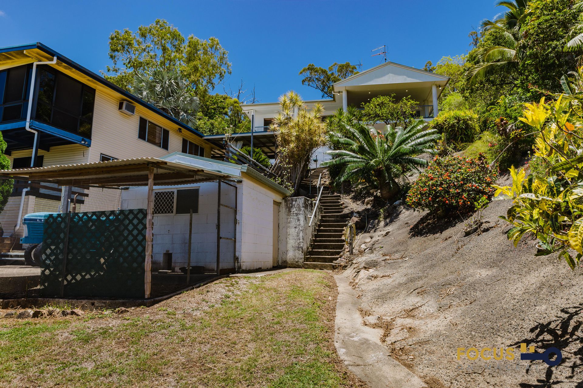 13 Coconut Grove, Ball Bay