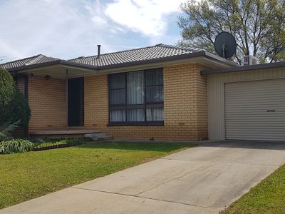 1014 Pemberton Street, West Albury