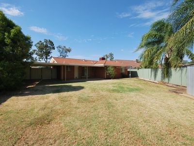 6 Parkland Place, Dubbo