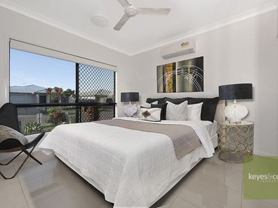 11 Dahlia Street, Burdell