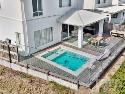 1 Lyra Avenue, Hope Island